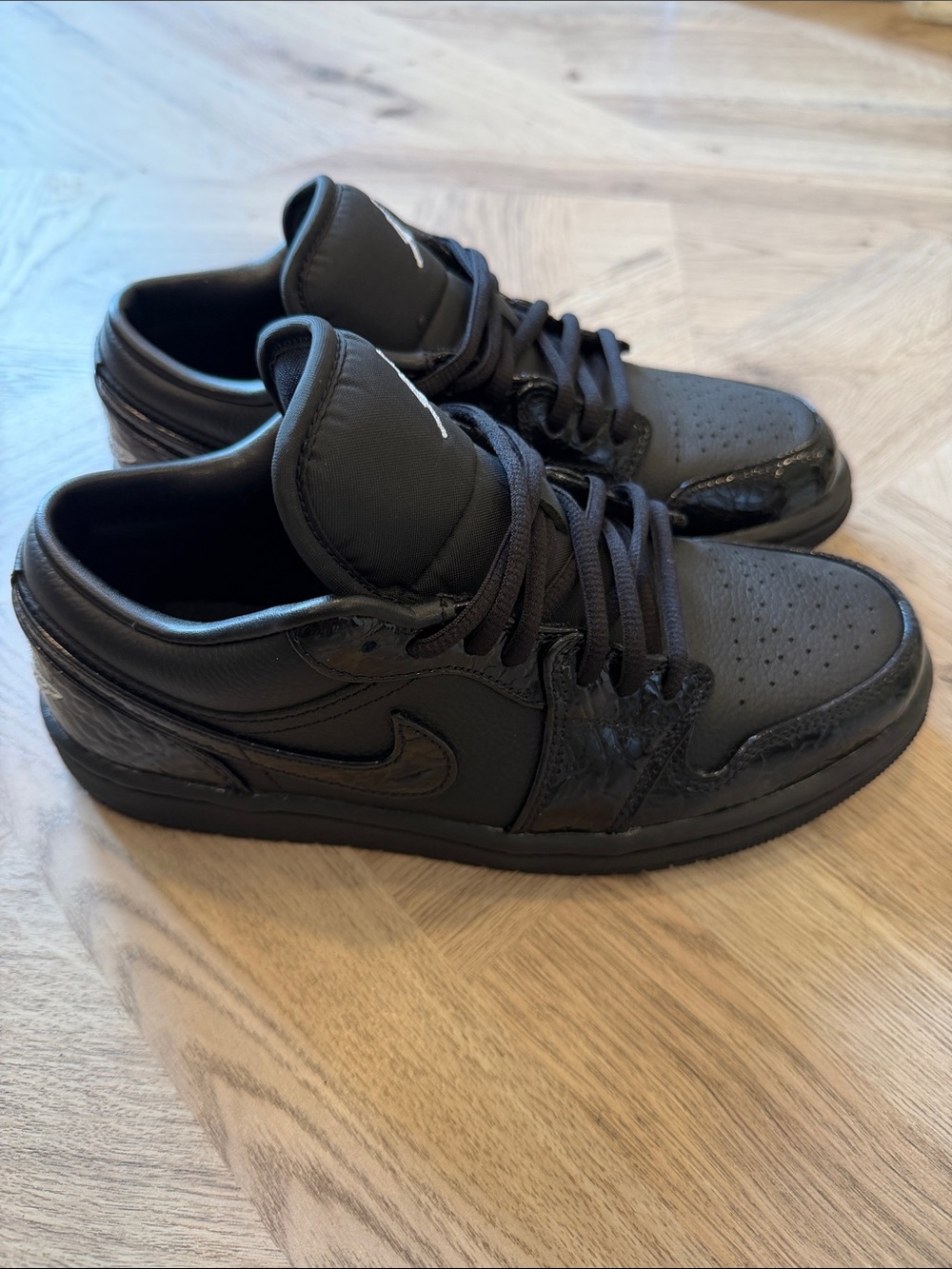 Women’s Air Jordan 1 Low SE Black Croc